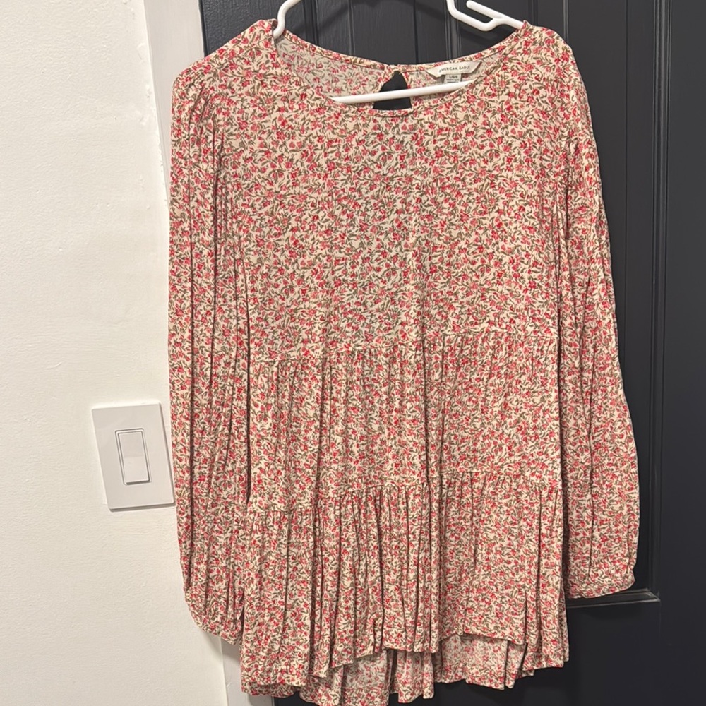 Women’s American eagle long sleeve